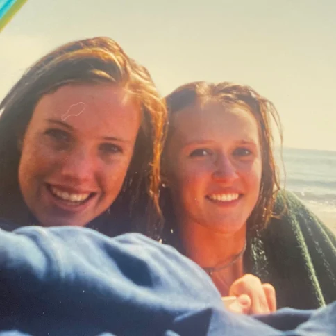 Photograph of Caitlyn & Natalia as children in Petaluma
